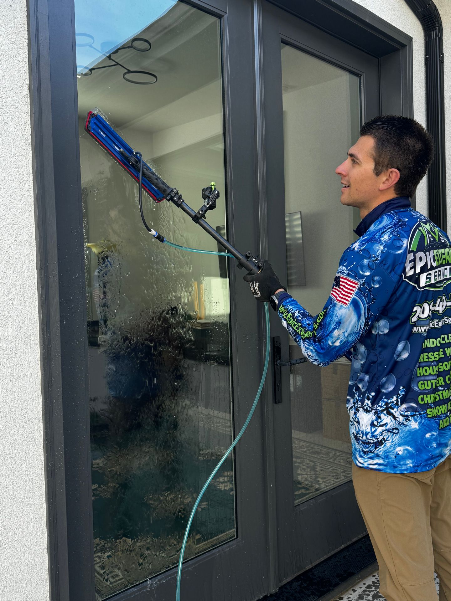 Professional exterior window cleaning service in Boise Idaho using water-fed pole system